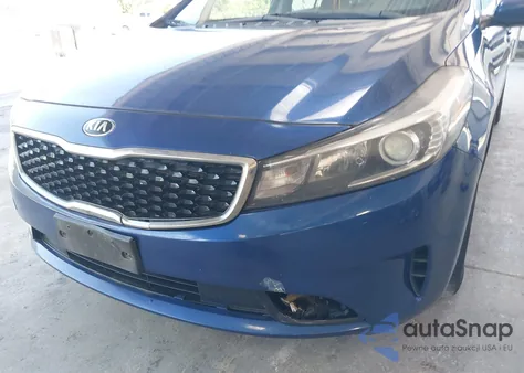 2017 Kia Forte S z USA, uszkodzony, nr VIN 3KPFL4A75HE128810